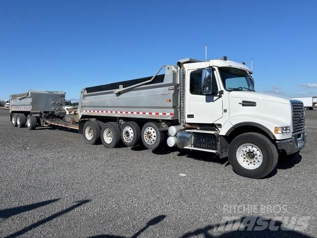 Volvo VHD Pašizgāzējs