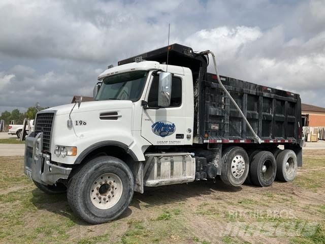 Volvo VHD Pašizgāzējs
