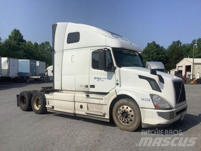 Volvo VNL Vilcēji
