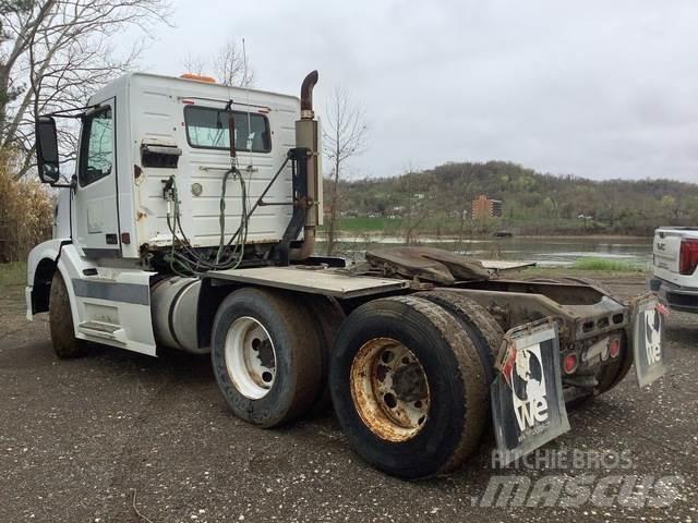 Volvo VNL Vilcēji