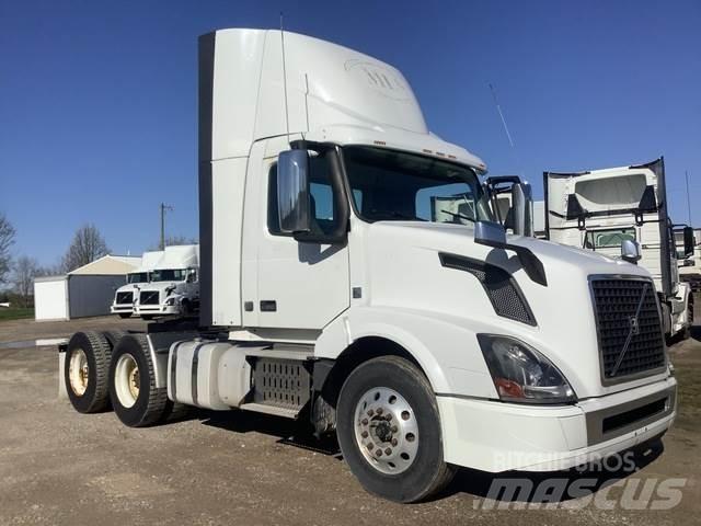 Volvo VNL Vilcēji