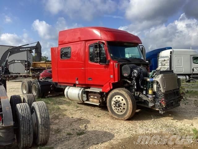 Volvo VNL Vilcēji
