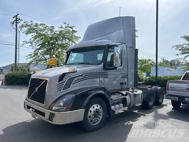 Volvo VNL Vilcēji