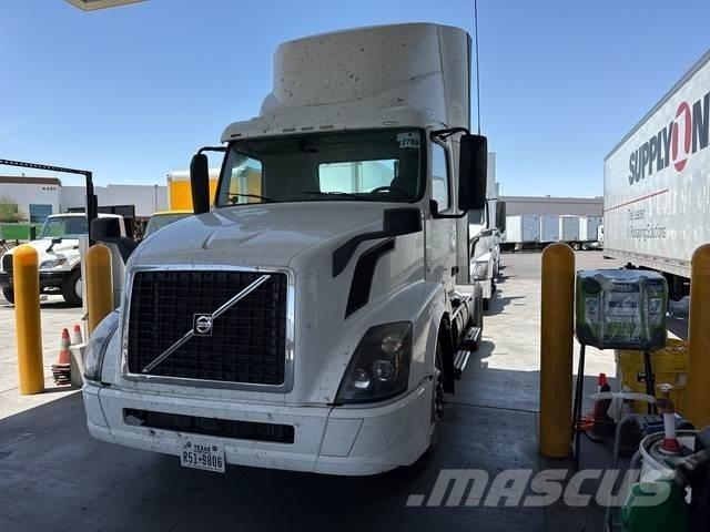 Volvo VNL Vilcēji