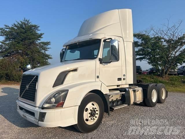 Volvo VNL Vilcēji
