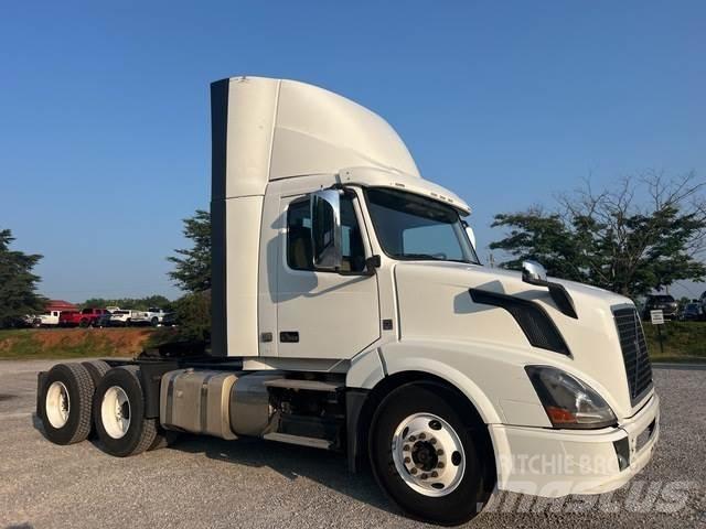 Volvo VNL Vilcēji