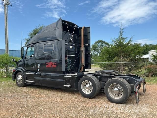 Volvo VNL Vilcēji