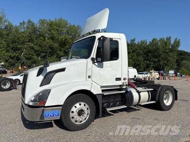 Volvo VNL Vilcēji