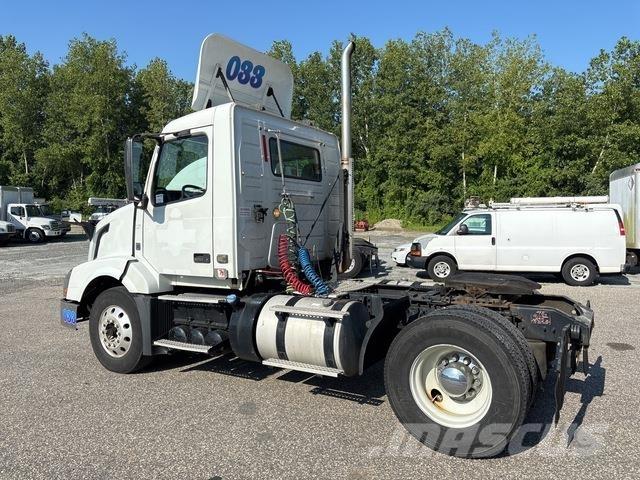 Volvo VNL Vilcēji
