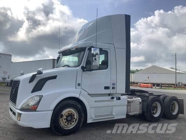 Volvo VNL Vilcēji