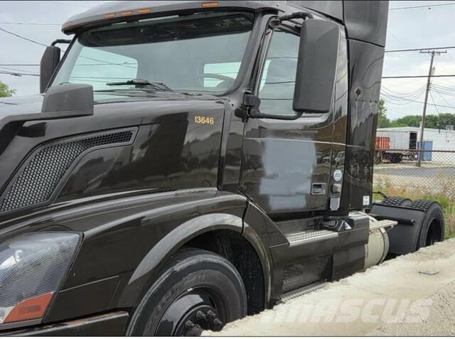 Volvo VNL Vilcēji