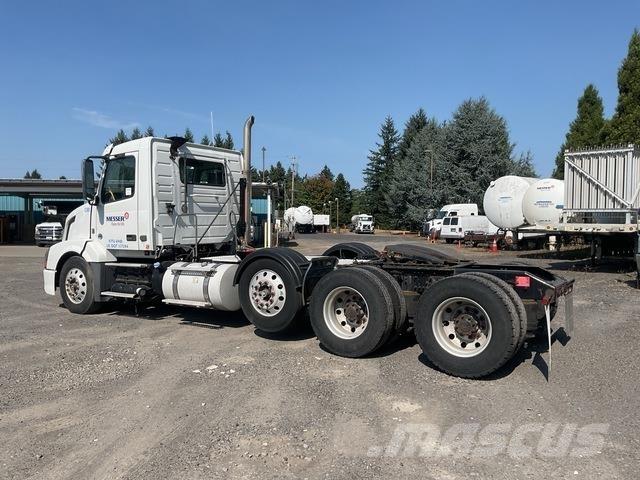 Volvo VNL Vilcēji