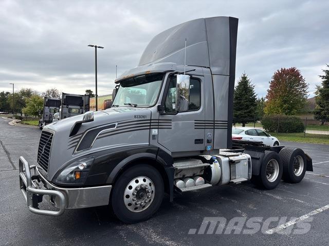 Volvo VNL Vilcēji
