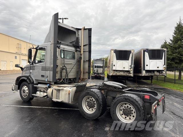 Volvo VNL Vilcēji