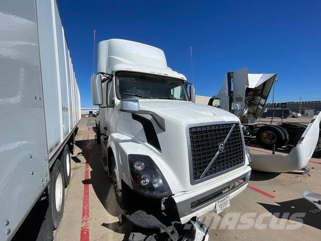 Volvo VNL Vilcēji