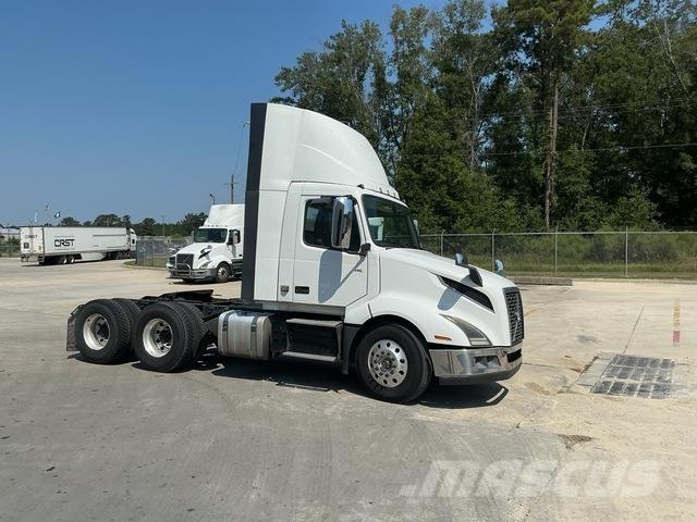 Volvo VNL 300 Vilcēji