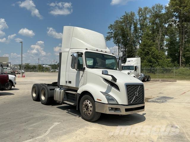 Volvo VNL 300 Vilcēji