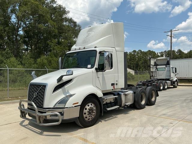 Volvo VNL 300 Vilcēji
