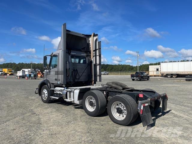 Volvo VNL 300 Vilcēji