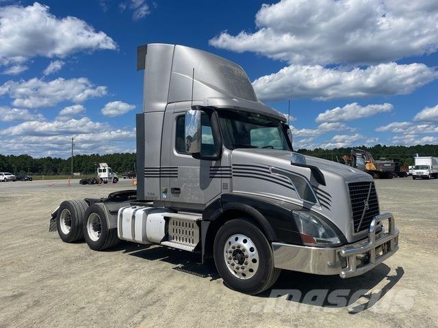 Volvo VNL 300 Vilcēji