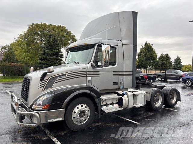 Volvo VNL 300 Vilcēji
