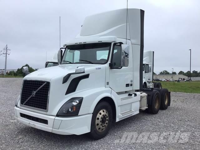 Volvo VNL300 Vilcēji