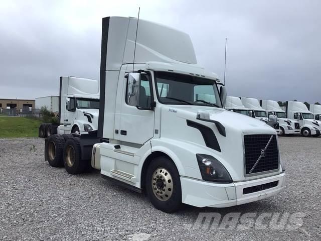 Volvo VNL300 Vilcēji