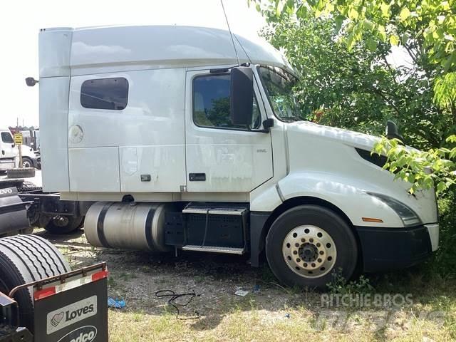 Volvo VNL740 Vilcēji