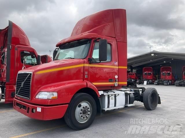 Volvo VNM Vilcēji
