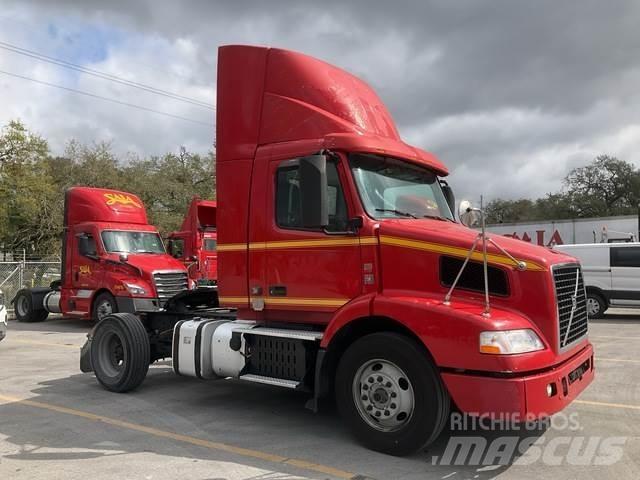 Volvo VNM Vilcēji