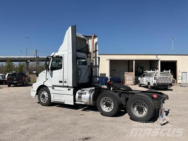 Volvo VNM Vilcēji