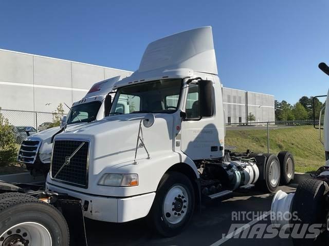 Volvo VNM Vilcēji