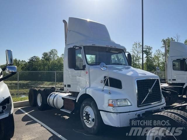 Volvo VNM Vilcēji
