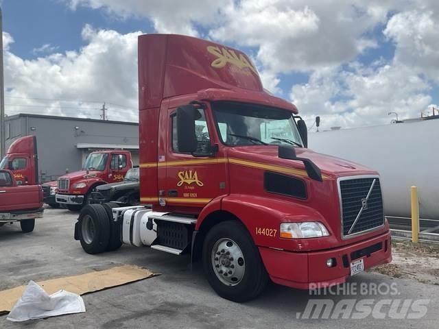 Volvo VNM Vilcēji