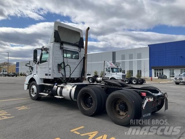 Volvo VNM Vilcēji