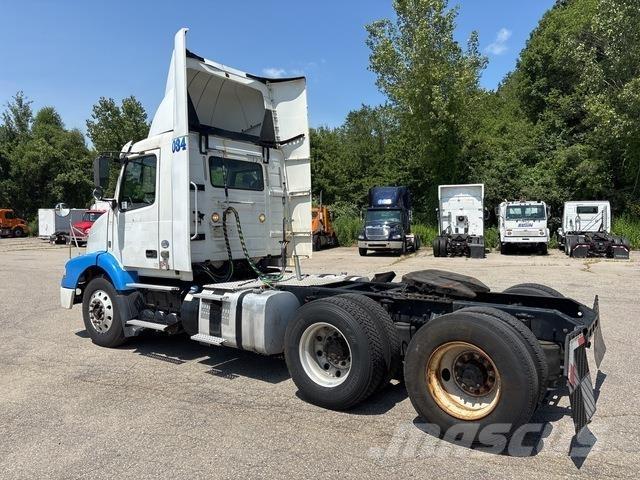 Volvo VNM Vilcēji