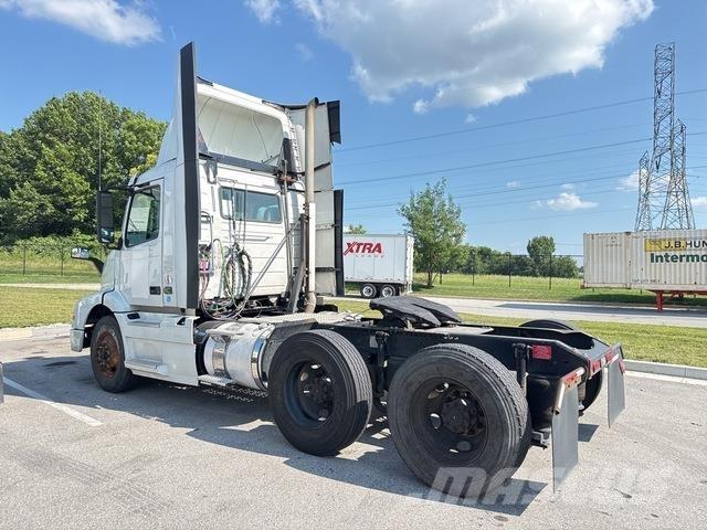 Volvo VNM Vilcēji