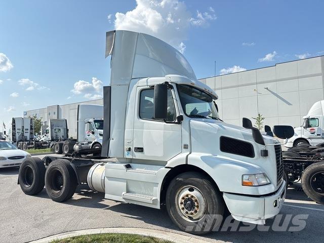 Volvo VNM Vilcēji
