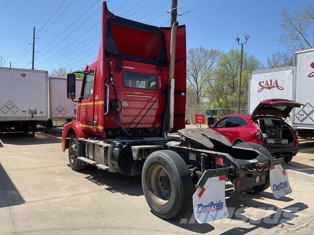 Volvo VNM42T Vilcēji