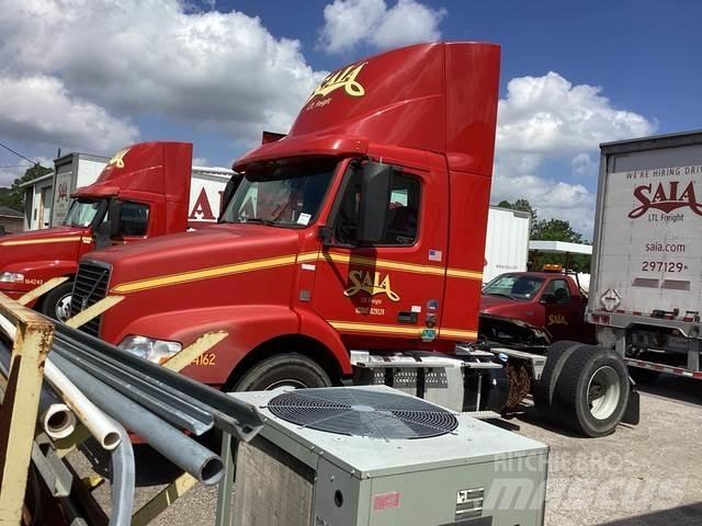 Volvo VNM42T Vilcēji