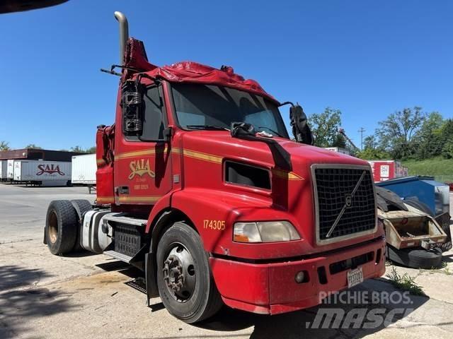 Volvo VNM42T Vilcēji