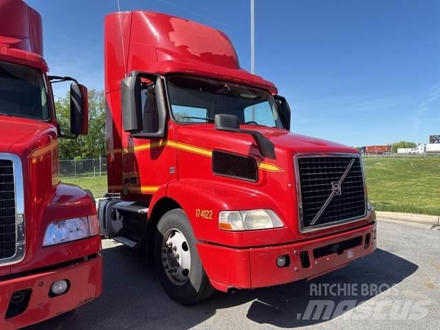 Volvo VNM42T Vilcēji