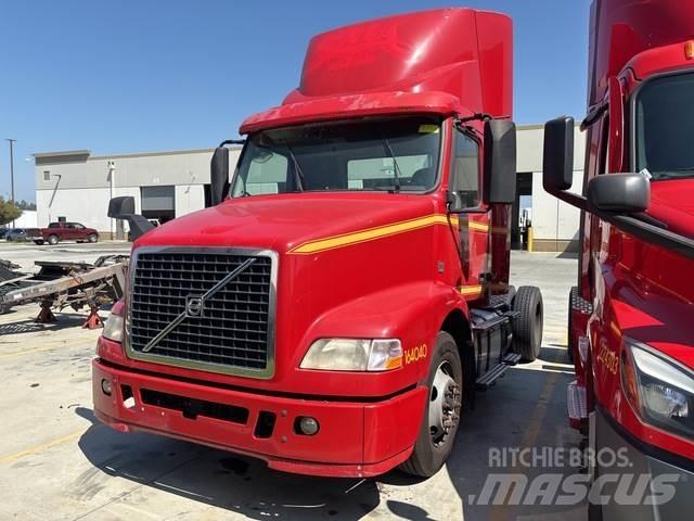 Volvo VNM42T Vilcēji