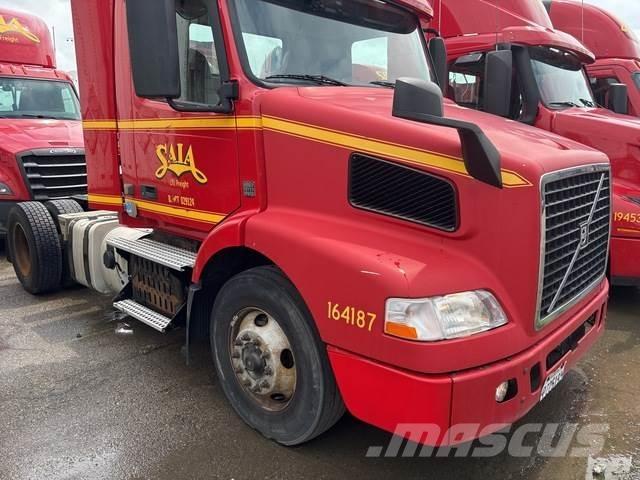 Volvo VNM42T Vilcēji