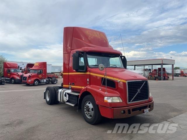 Volvo VNM42T Vilcēji