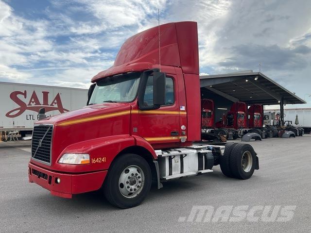 Volvo VNM42T Vilcēji