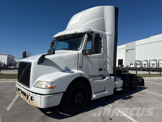 Volvo VNM64T Vilcēji