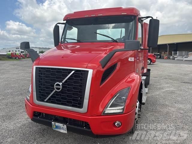 Volvo VNR Vilcēji