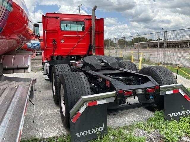 Volvo VNR Vilcēji