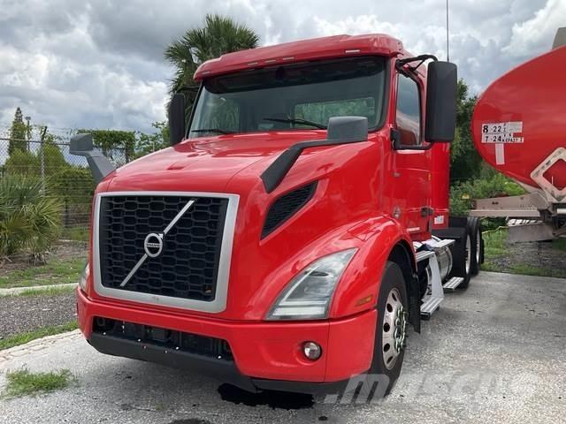 Volvo VNR Vilcēji